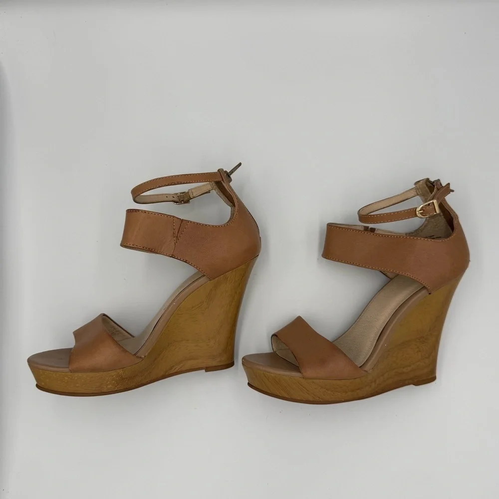 Seychelles Leather Tan Boho Wooden Wedge Strappy Buckle Open Toe Platform Heel 8